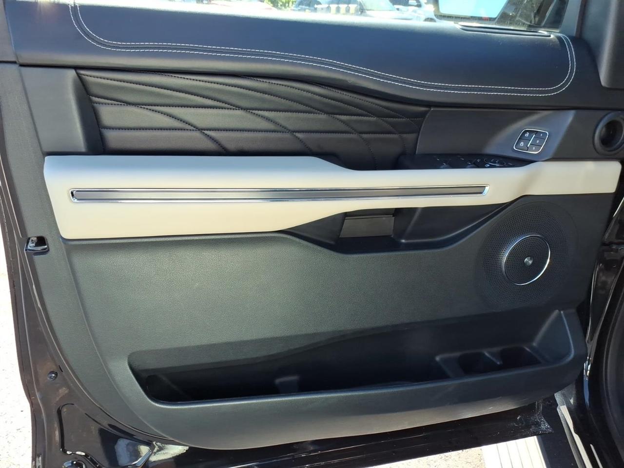 Ford Expedition  2020