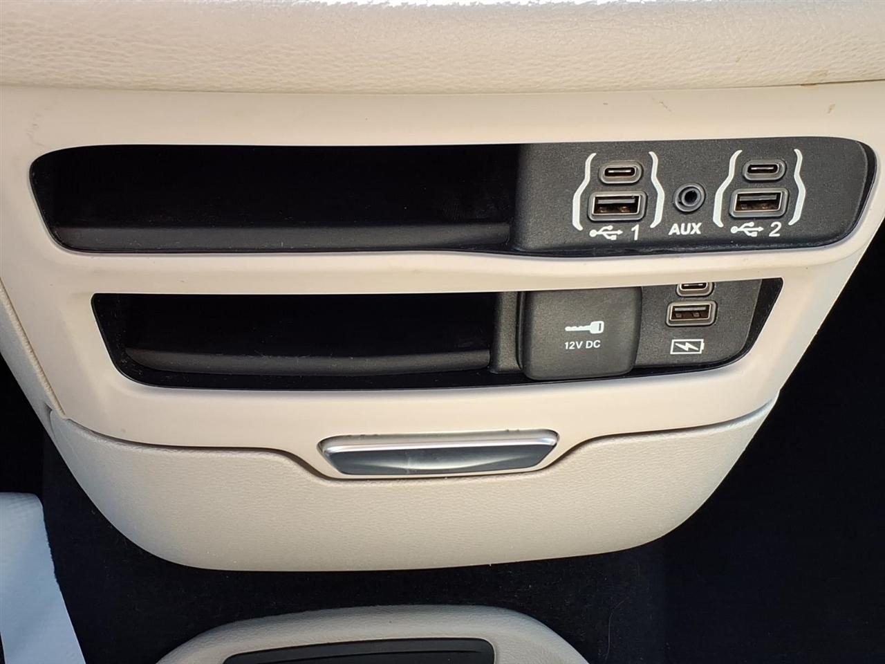 Chrysler Pacifica  2022
