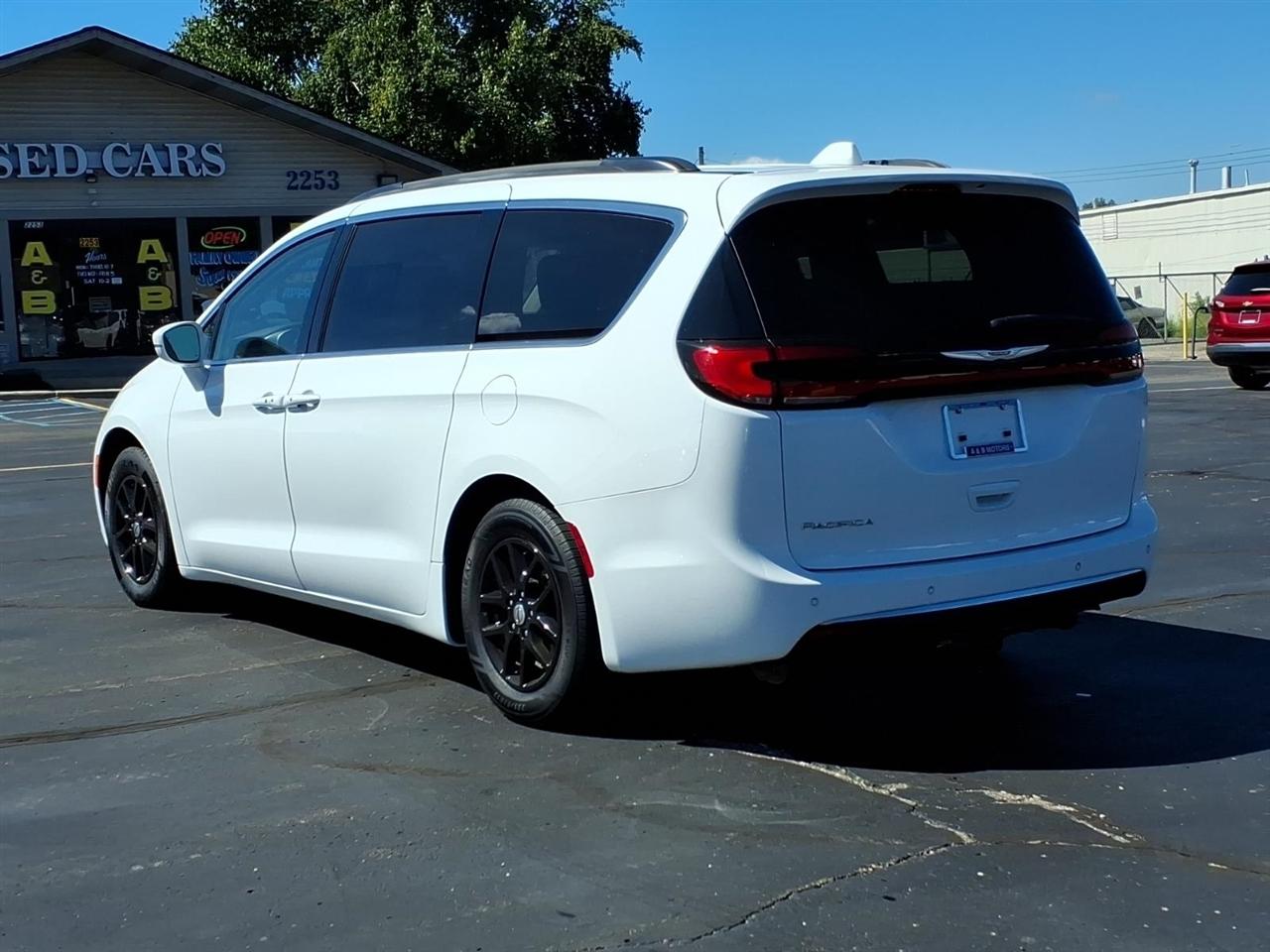 Chrysler Pacifica  2022