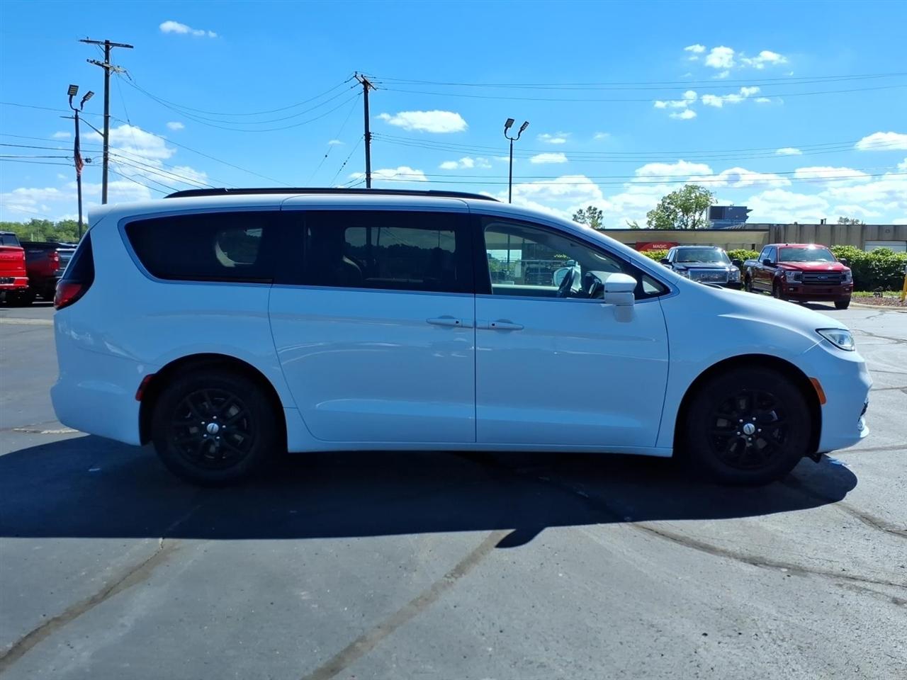 Chrysler Pacifica  2022