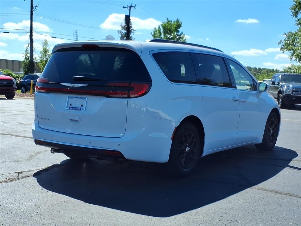 Chrysler Pacifica  2022