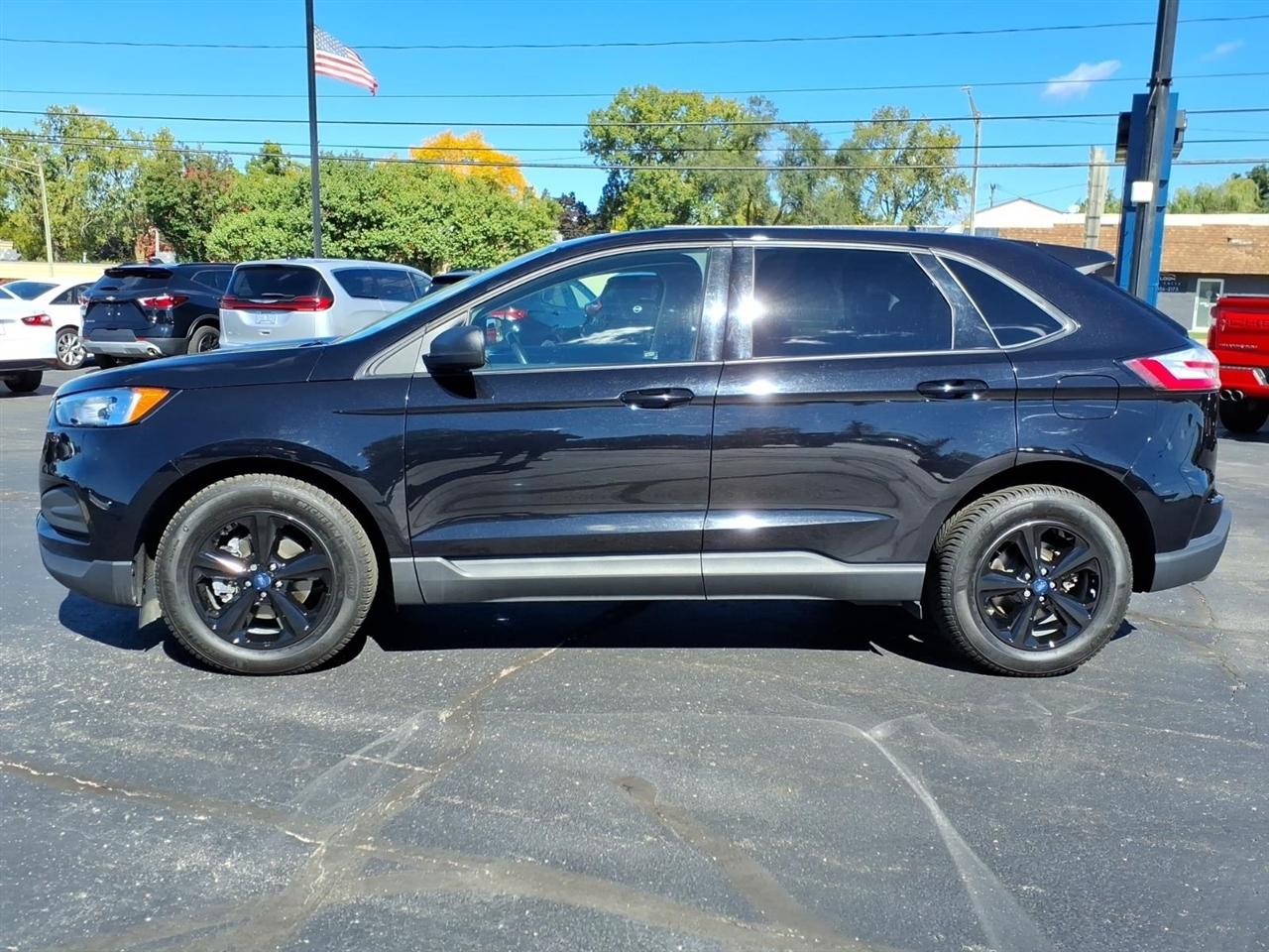 Ford Edge photo 2