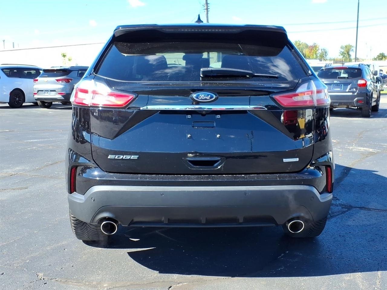 Ford Edge photo 4