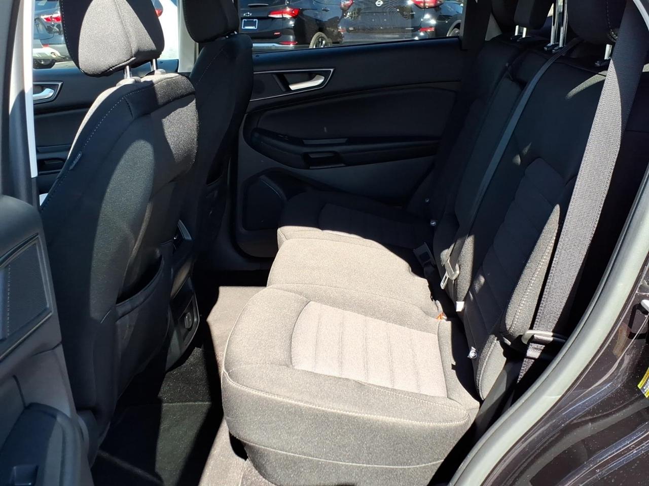 Ford Edge photo 11