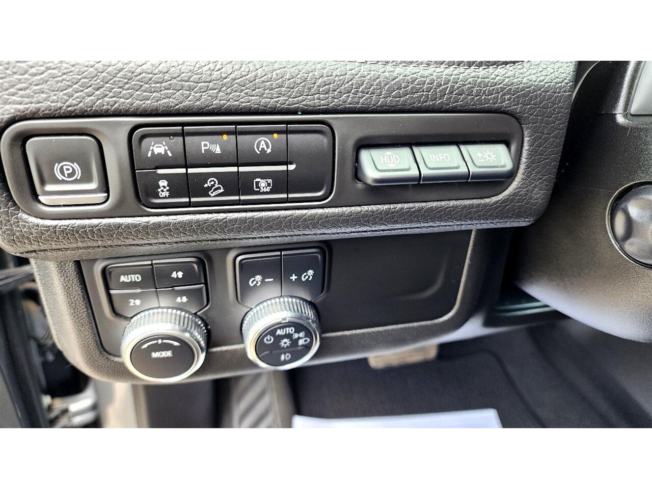 GMC Yukon 4WD 4dr Denali 2023 GMC Yukon 4WD 4dr Denali 2023