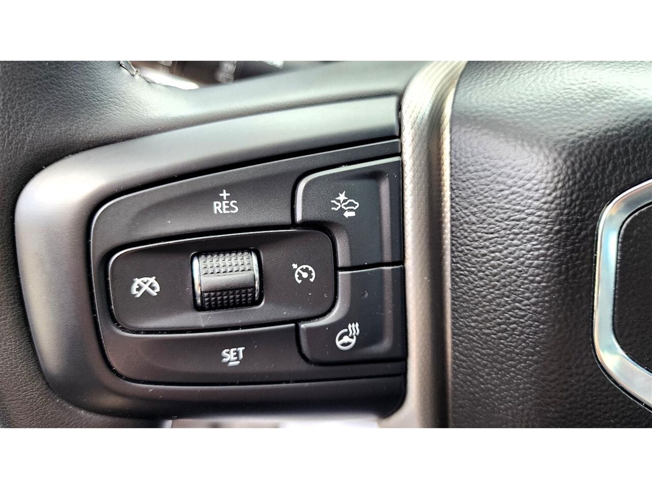 GMC Yukon 4WD 4dr Denali 2023 GMC Yukon 4WD 4dr Denali 2023