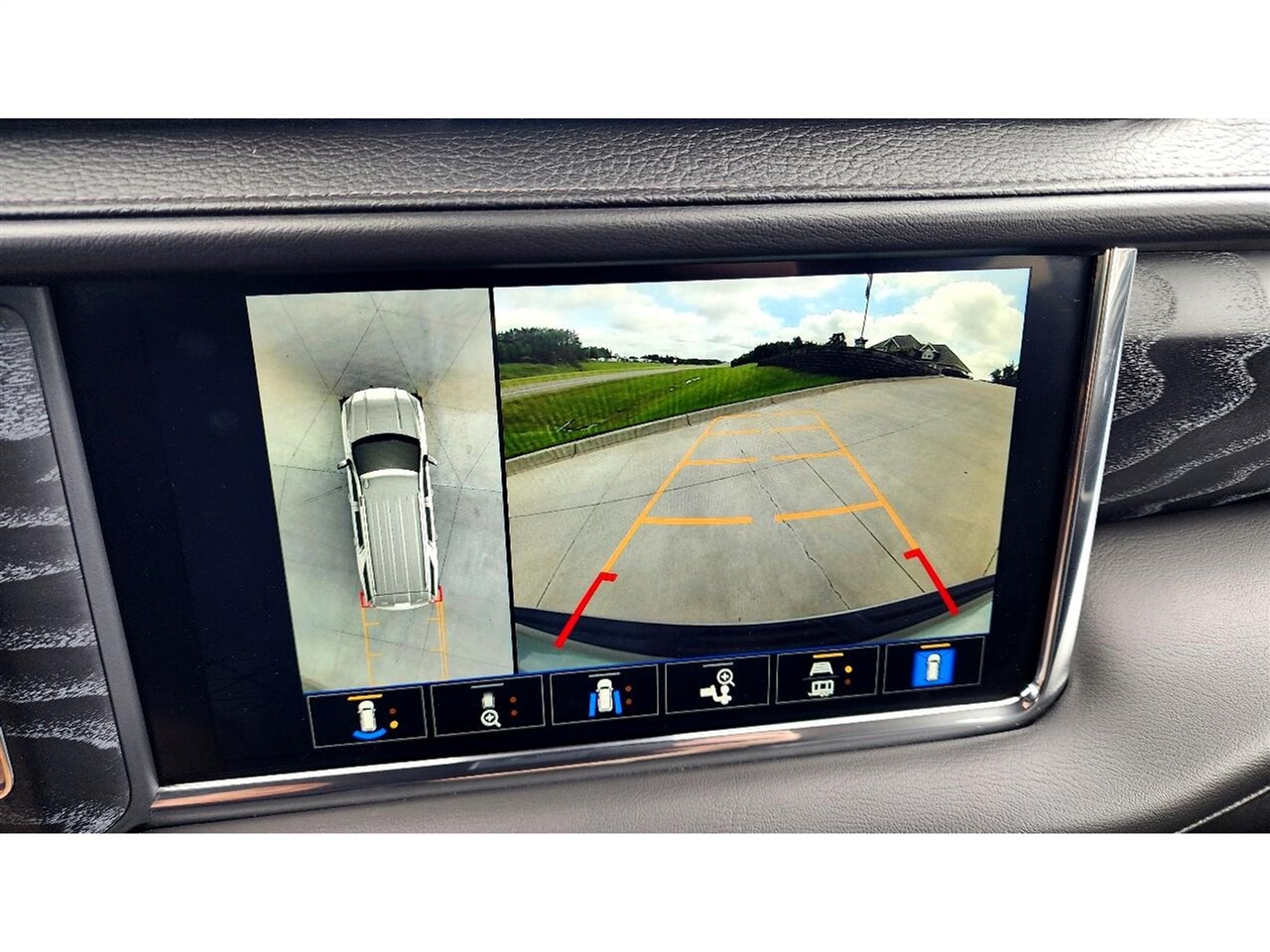 GMC Yukon 4WD 4dr Denali 2023 GMC Yukon 4WD 4dr Denali 2023