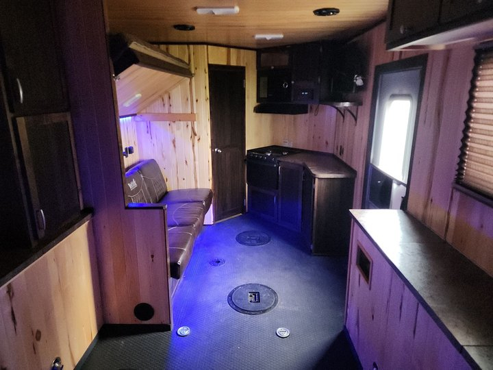 Yetti Traxx Edition - T817HD-PK 8 ft x 17 ft  2018 Yetti Traxx Edition - T817HD-PK 8 ft x 17 ft  2018