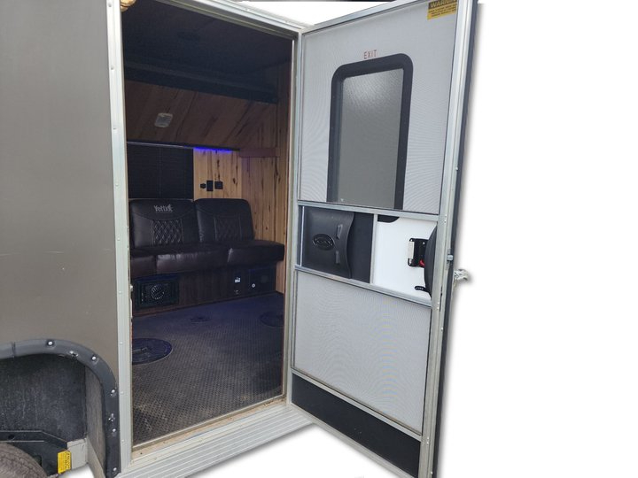 Yetti Traxx Edition - T817HD-PK 8 ft x 17 ft  2018 Yetti Traxx Edition - T817HD-PK 8 ft x 17 ft  2018