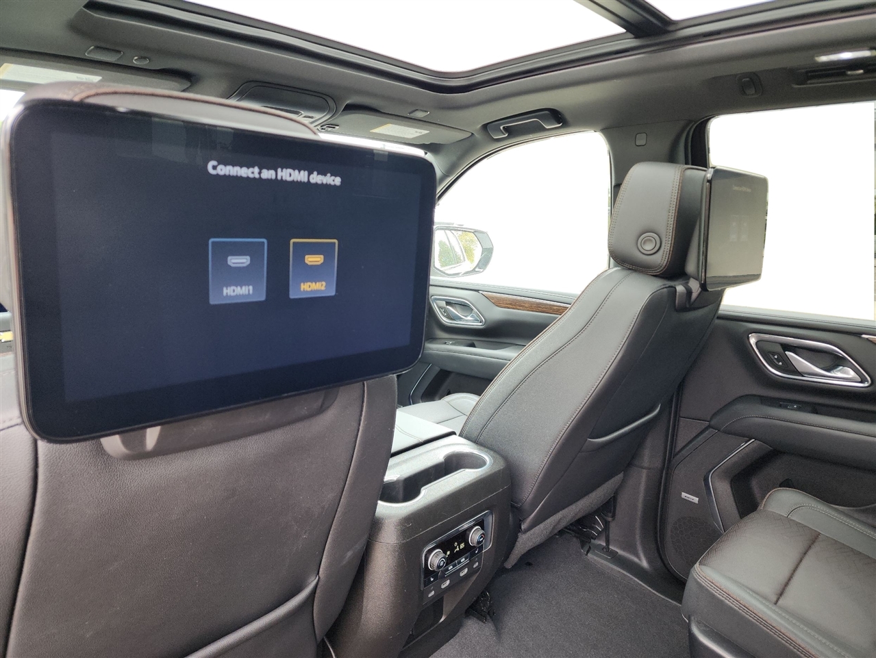 Chevrolet Tahoe 4WD 4dr High Country 2023 Chevrolet Tahoe 4WD 4dr High Country 2023
