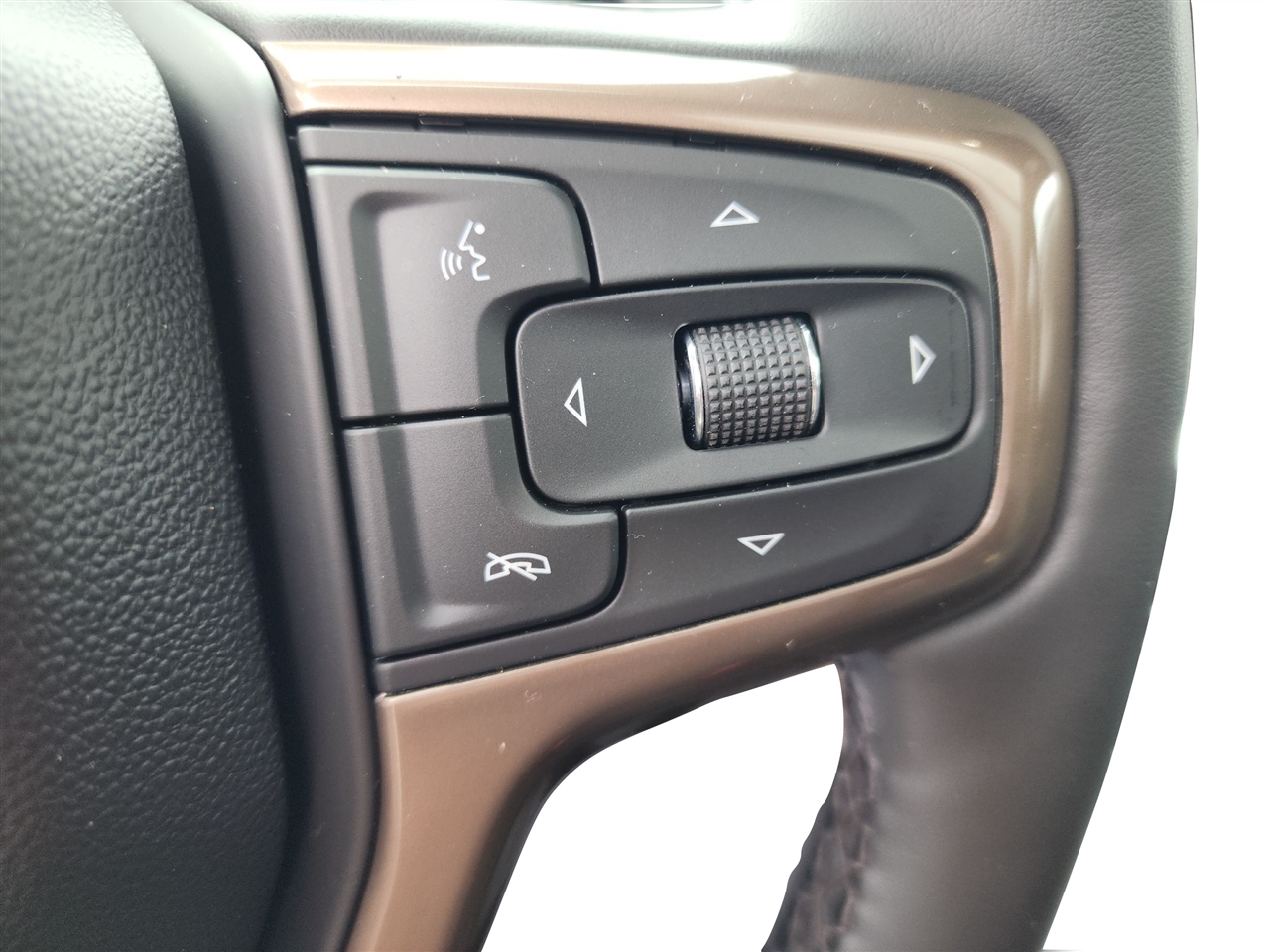 Chevrolet Tahoe 4WD 4dr High Country 2023 Chevrolet Tahoe 4WD 4dr High Country 2023