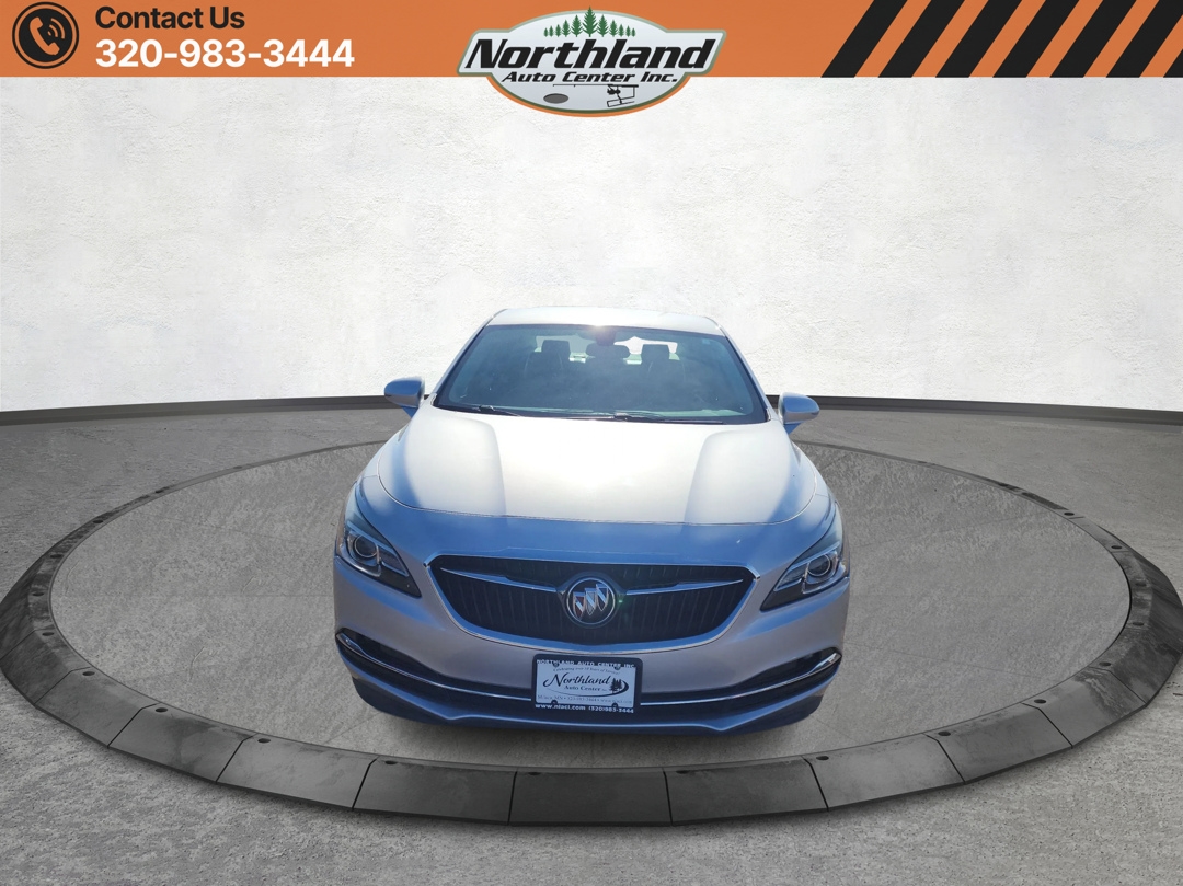 Buick LaCrosse 4dr Sdn Essence FWD 2017 Buick LaCrosse 4dr Sdn Essence FWD 2017