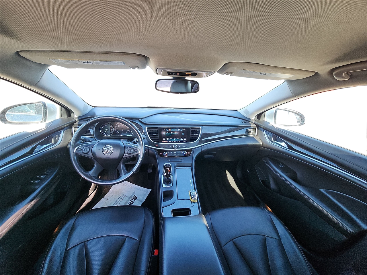 Buick LaCrosse 4dr Sdn Essence FWD 2017 Buick LaCrosse 4dr Sdn Essence FWD 2017