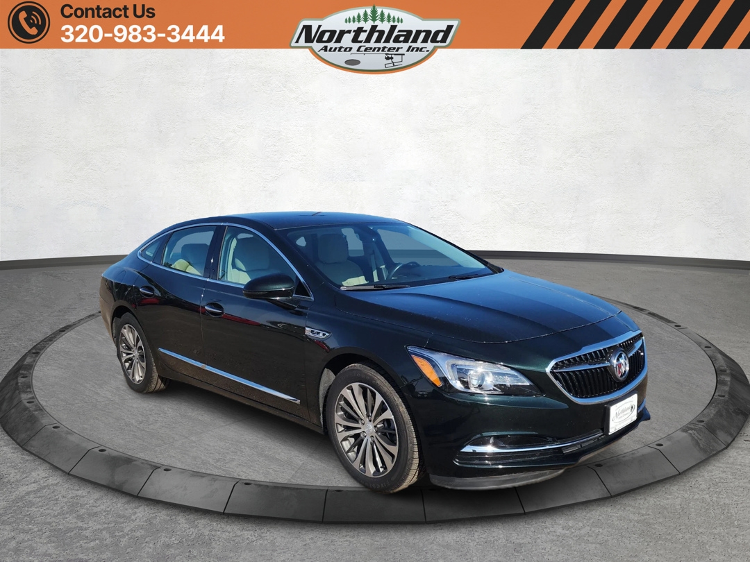 Buick LaCrosse 4dr Sdn Essence FWD 2017 Buick LaCrosse 4dr Sdn Essence FWD 2017