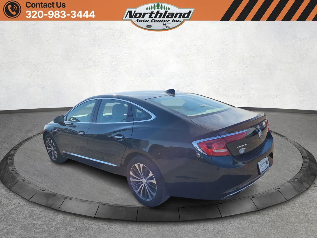 Buick LaCrosse 4dr Sdn Essence FWD 2017 Buick LaCrosse 4dr Sdn Essence FWD 2017
