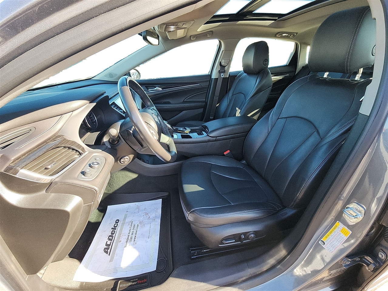 Buick LaCrosse 4dr Sdn Essence AWD 2019 Buick LaCrosse 4dr Sdn Essence AWD 2019