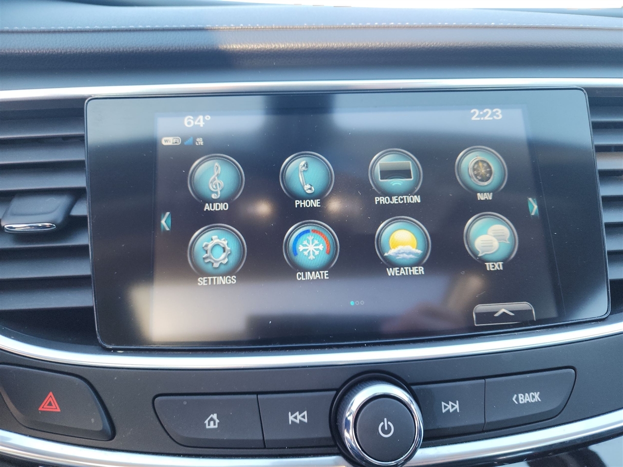 Buick LaCrosse 4dr Sdn Essence AWD 2019 Buick LaCrosse 4dr Sdn Essence AWD 2019
