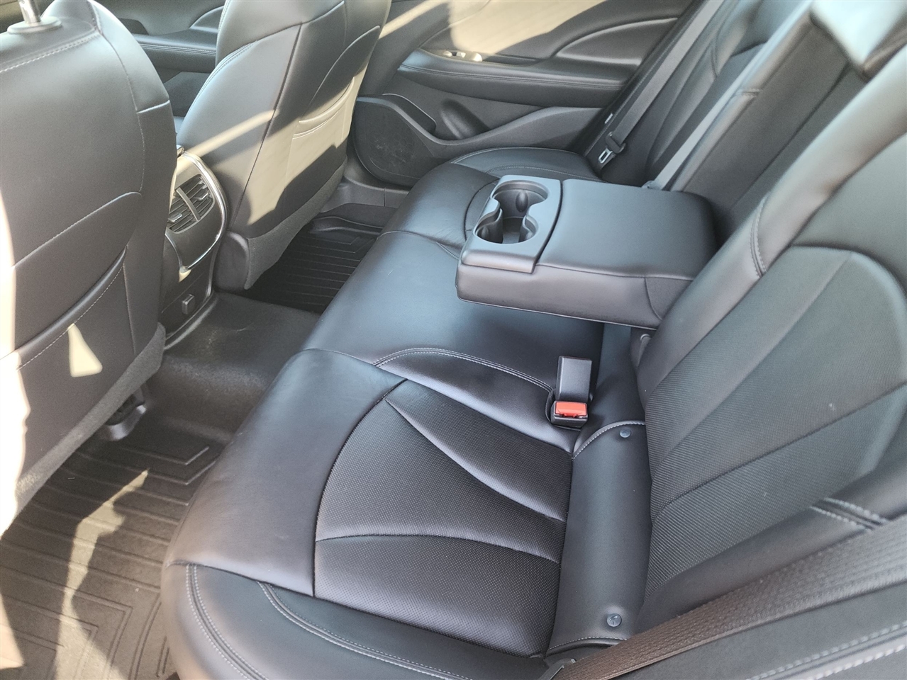 Buick LaCrosse 4dr Sdn Essence AWD 2019 Buick LaCrosse 4dr Sdn Essence AWD 2019