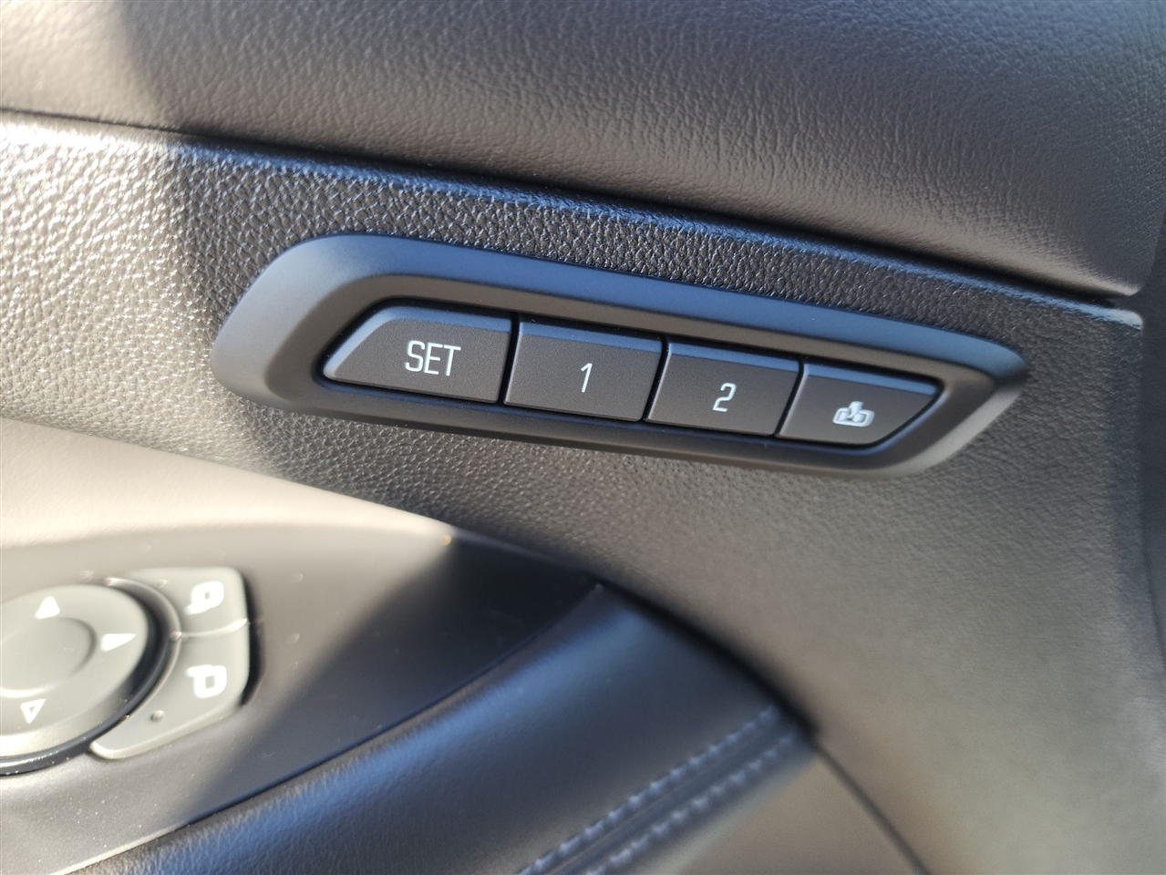 Buick LaCrosse 4dr Sdn Essence AWD 2019 Buick LaCrosse 4dr Sdn Essence AWD 2019