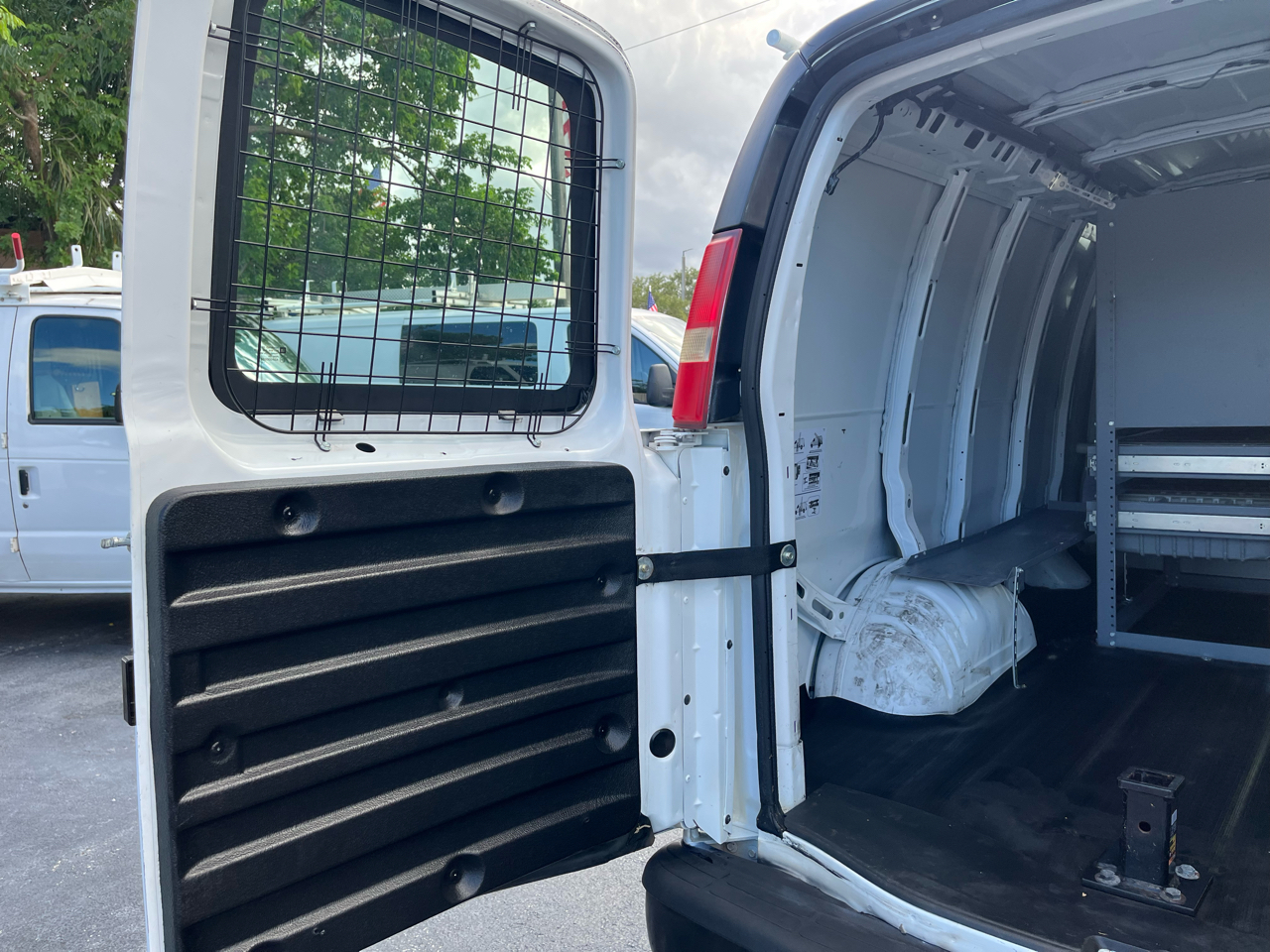Chevrolet Express 2500 Cargo 2012