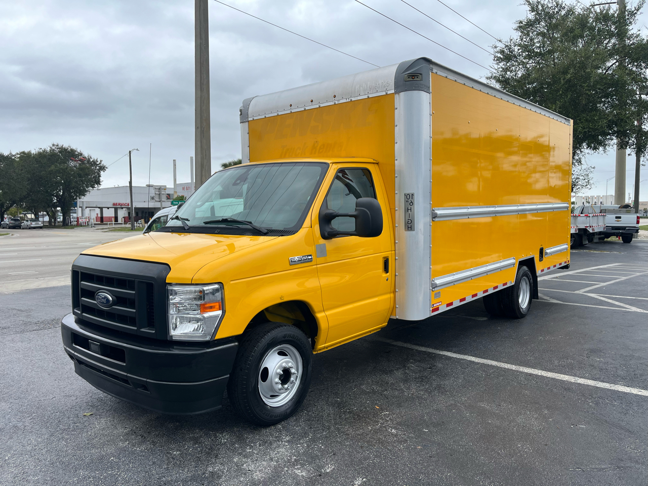 2021 Ford Econoline Cutaway 176" WB DRW Super-Duty