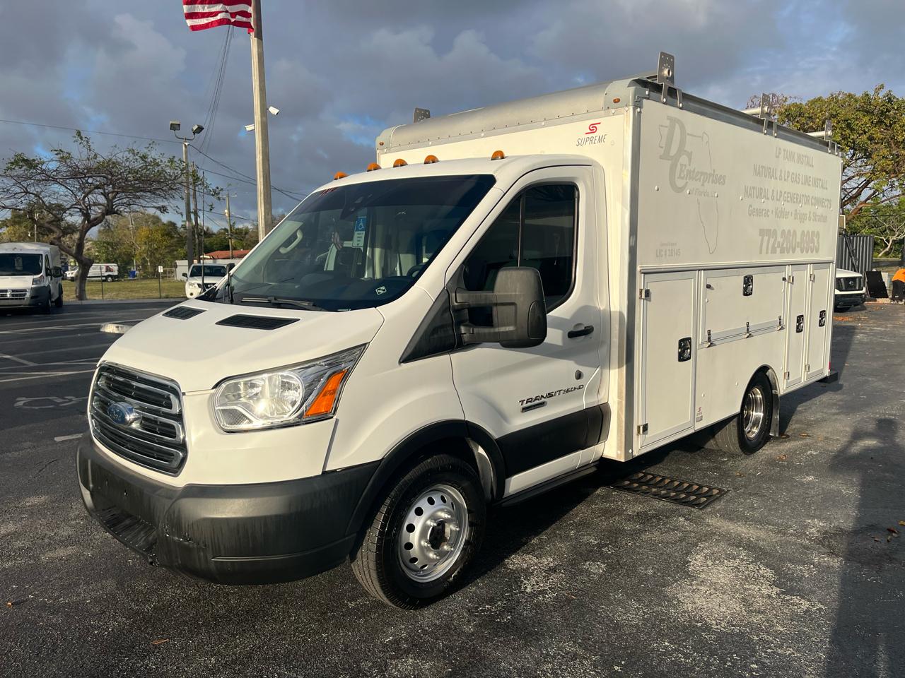 2019 Ford Transit Cutaway T-350 SRW 156" WB 9500 GVWR