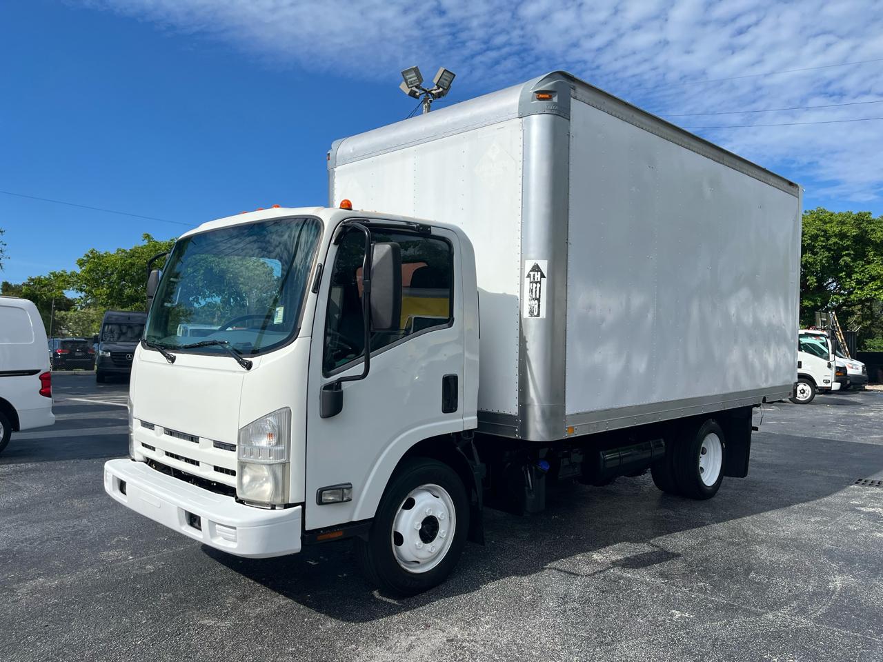 2013 Isuzu NQR BOX TRUCK 14"