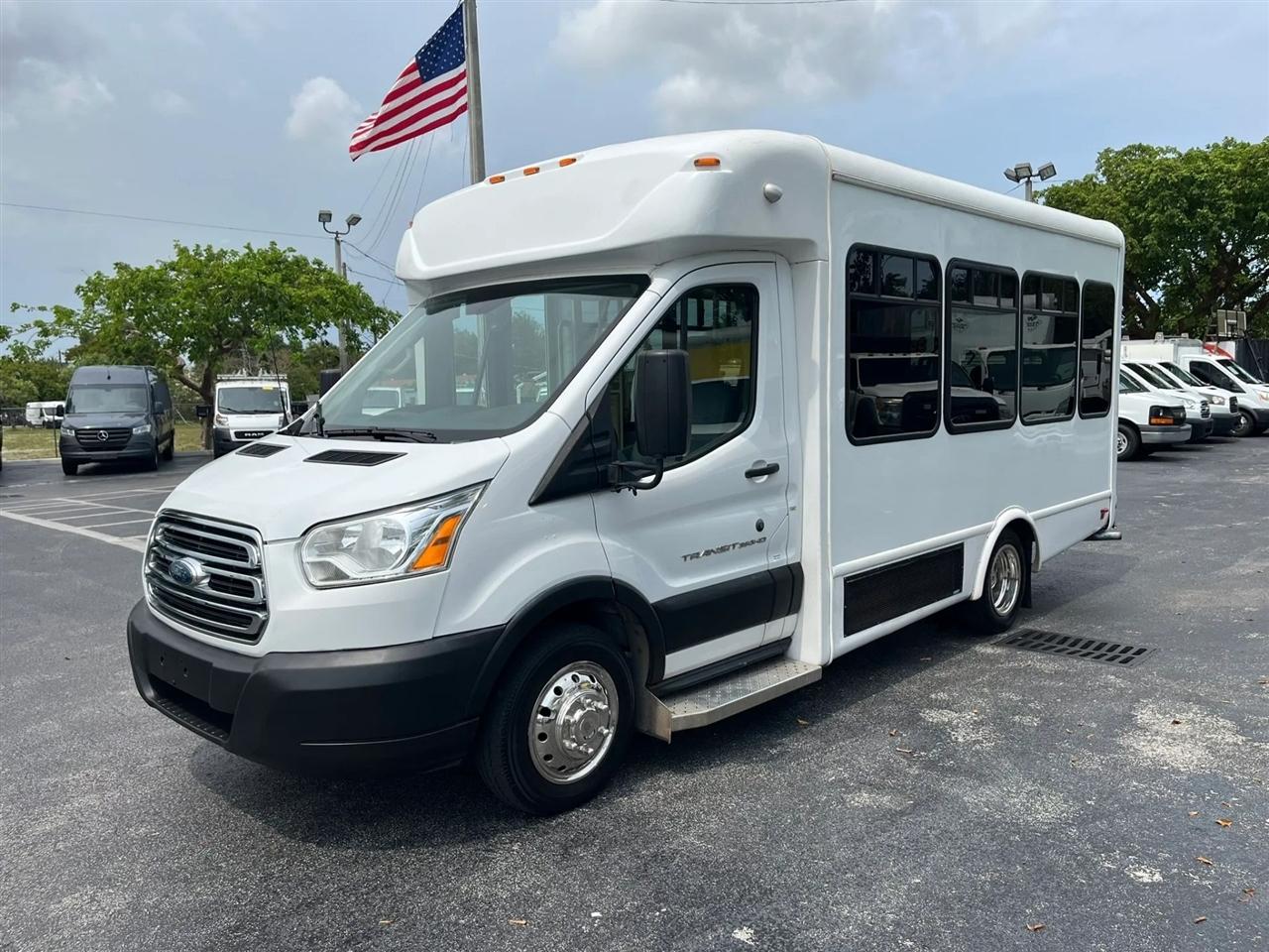 2019 Ford Transit Cutaway 350 HD Cutaway Van 2D