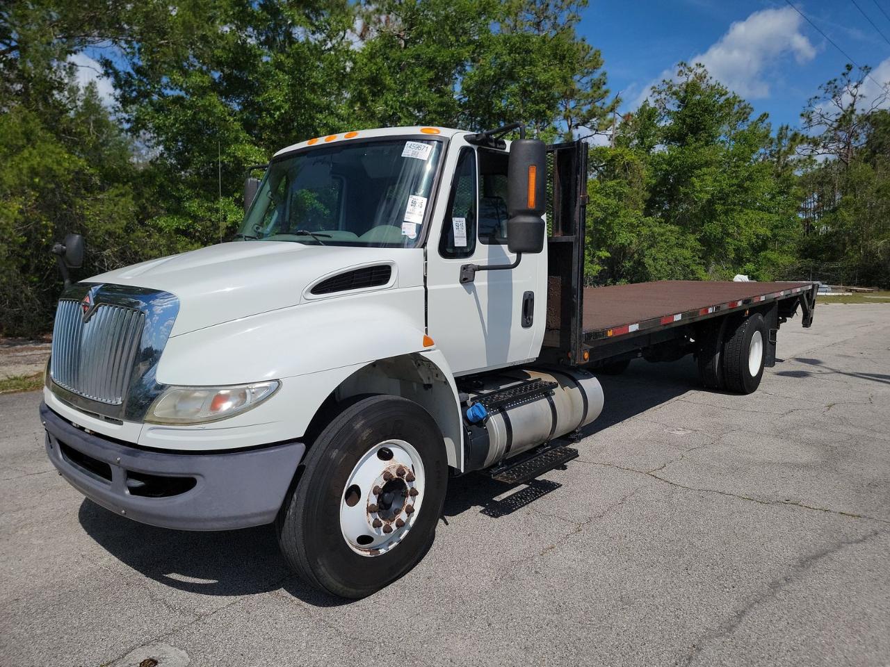 2016 International DuraStar 4300 NTERNATIONAL 4300 CUMMINS 6.7B 220HP