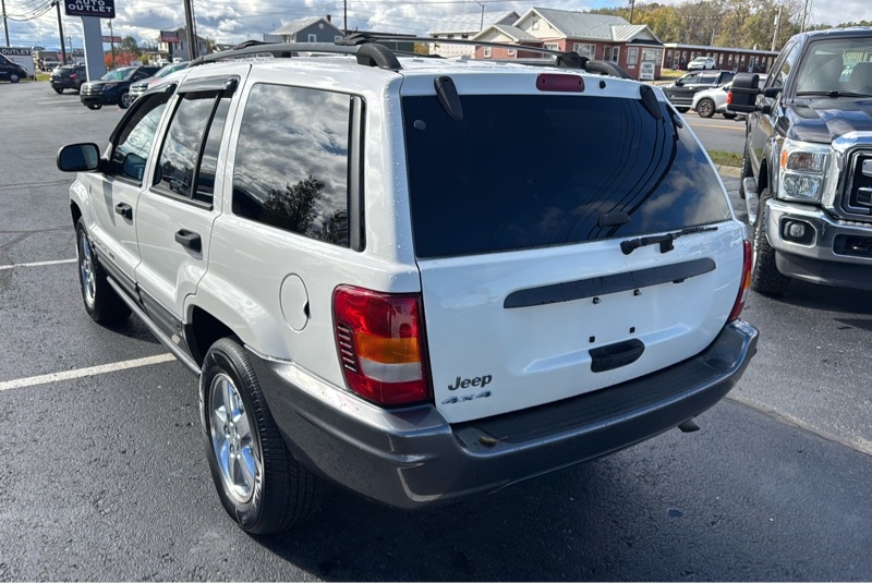 Jeep Grand Cherokee Laredo Special Edition 4WD 2004 Jeep Grand Cherokee Laredo Special Edition 4WD 2004