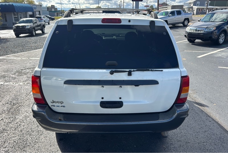 Jeep Grand Cherokee Laredo Special Edition 4WD 2004 Jeep Grand Cherokee Laredo Special Edition 4WD 2004