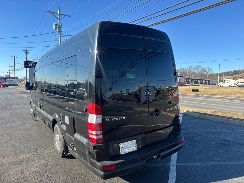 Mercedes-Benz Sprinter 3500 High Roof 170-in. WB 2015