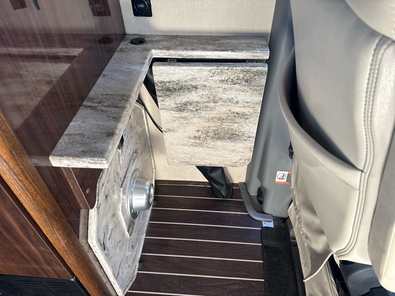 Mercedes-Benz Sprinter 3500 High Roof 170-in. WB 2015