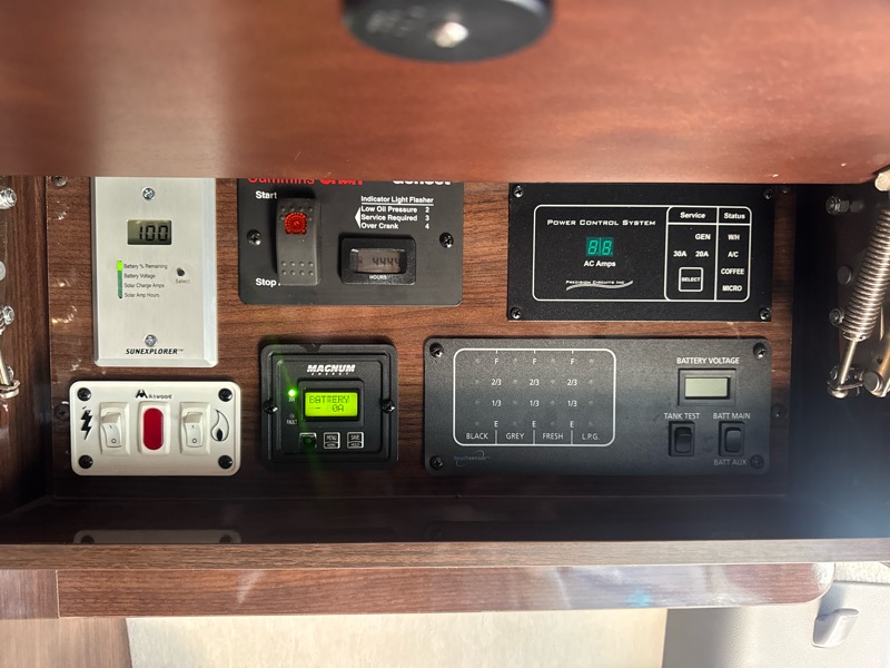 Mercedes-Benz Sprinter 3500 High Roof 170-in. WB 2015