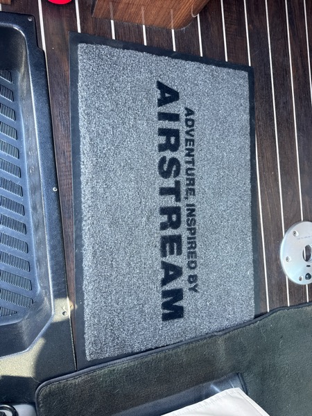 Mercedes-Benz Sprinter 3500 High Roof 170-in. WB 2015