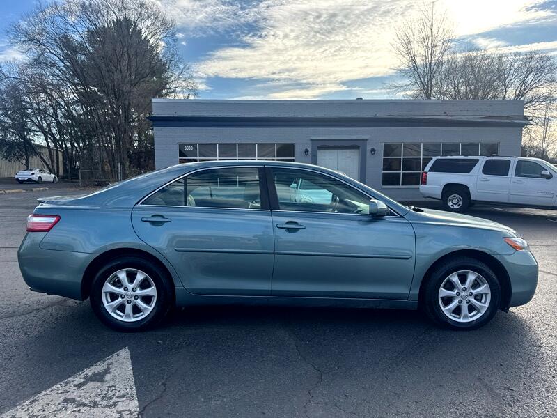 Toyota Camry XLE 5-Spd AT 2009