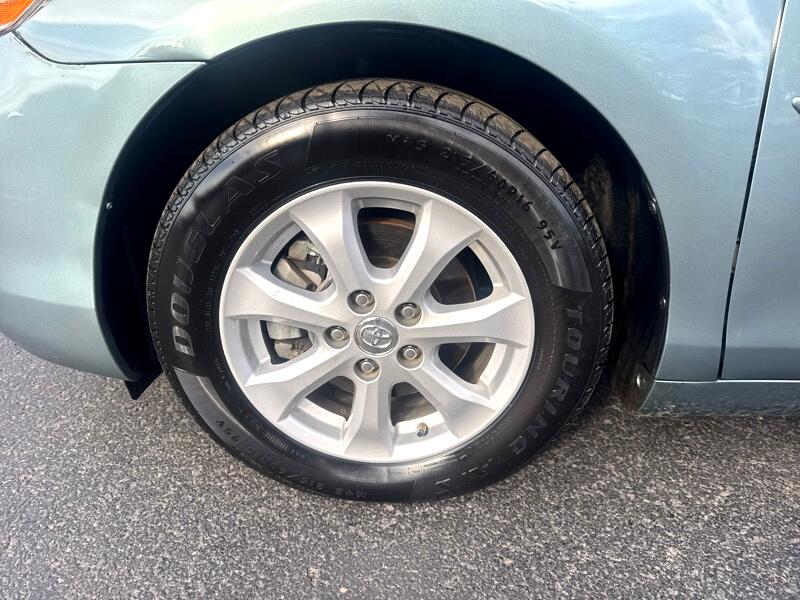 Toyota Camry XLE 5-Spd AT 2009