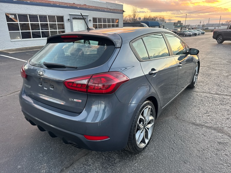 Kia Forte 5-Door SX 6A 2016