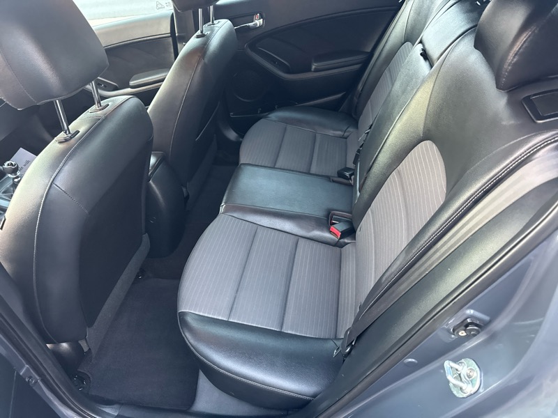 Kia Forte 5-Door SX 6A 2016