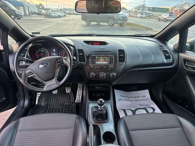 Kia Forte 5-Door SX 6A 2016