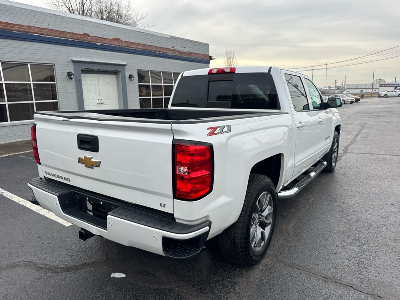 Chevrolet Silverado 1500 Crew Cab Crew Cab 143.5" WB 4WD Z71 2018