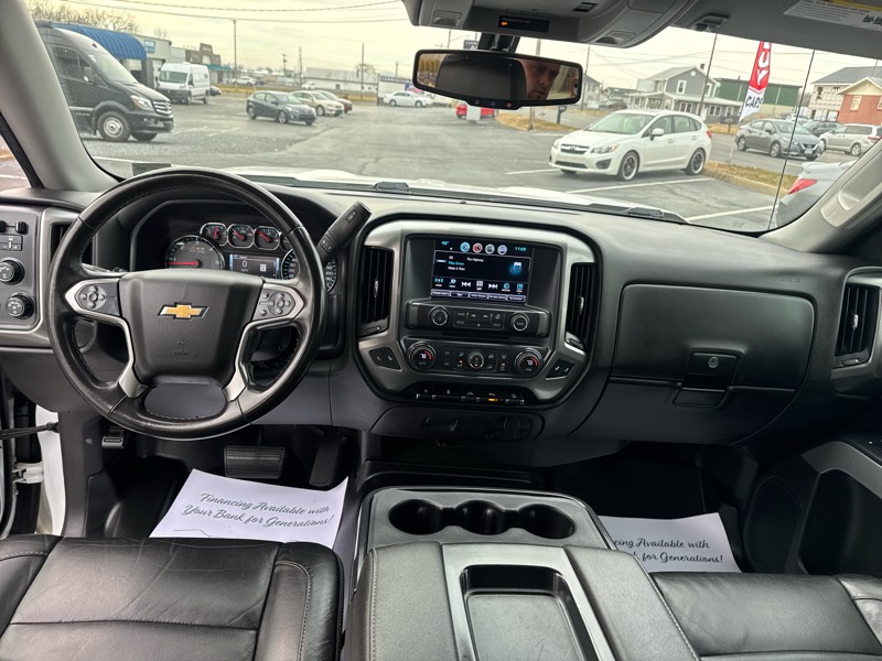 Chevrolet Silverado 1500 Crew Cab Crew Cab 143.5" WB 4WD Z71 2018