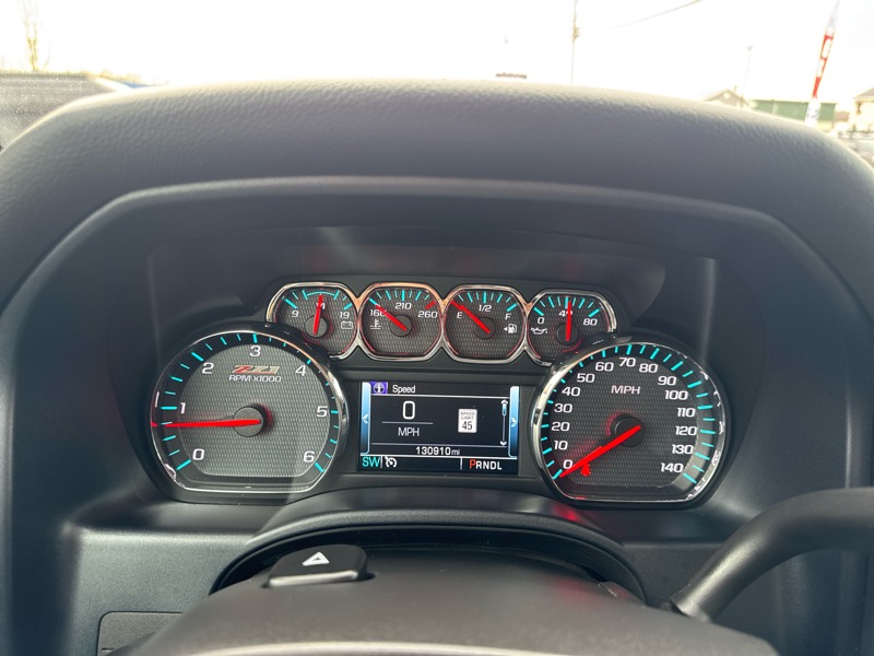 Chevrolet Silverado 1500 Crew Cab Crew Cab 143.5" WB 4WD Z71 2018