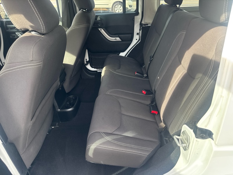 Jeep Wrangler Unlimited Sahara 4WD 2016