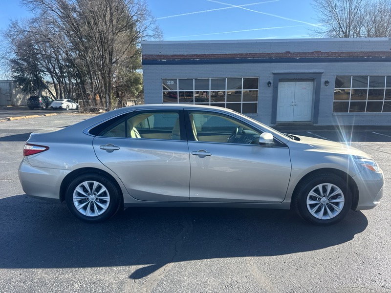 Toyota Camry XLE 2016