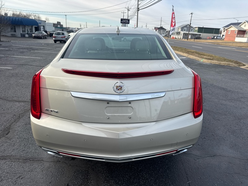 Cadillac XTS Luxury 2013