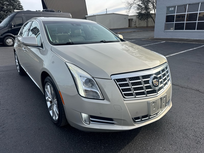 Cadillac XTS Luxury 2013