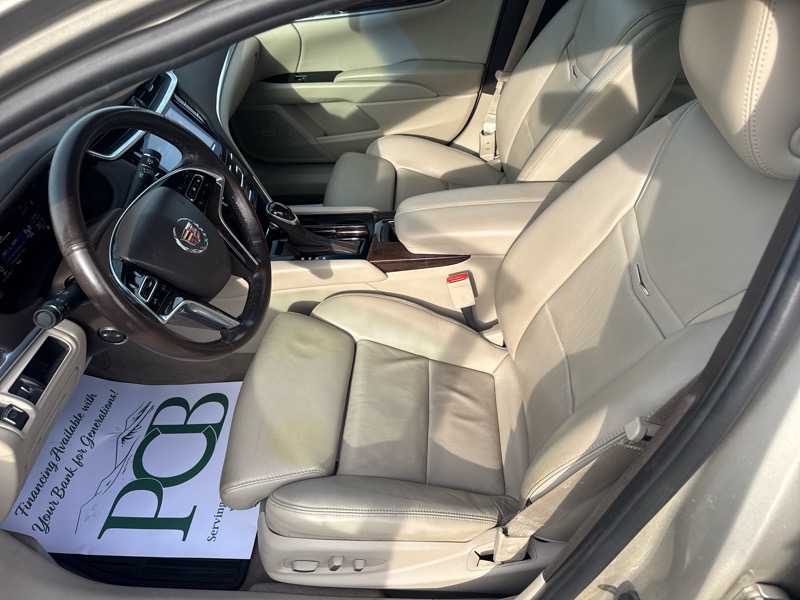 Cadillac XTS Luxury 2013