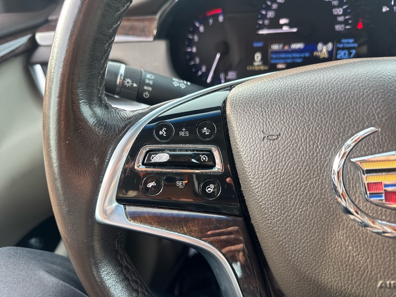 Cadillac XTS Luxury 2013