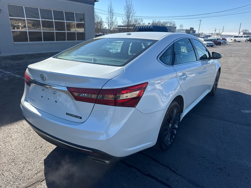 Toyota Avalon XLE 2016